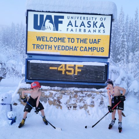 -45°F ODR Hockey, Fairbanks Alaska, 9 yrs old Oliver Alberg & 11 yrs old Lincoln Alberg
